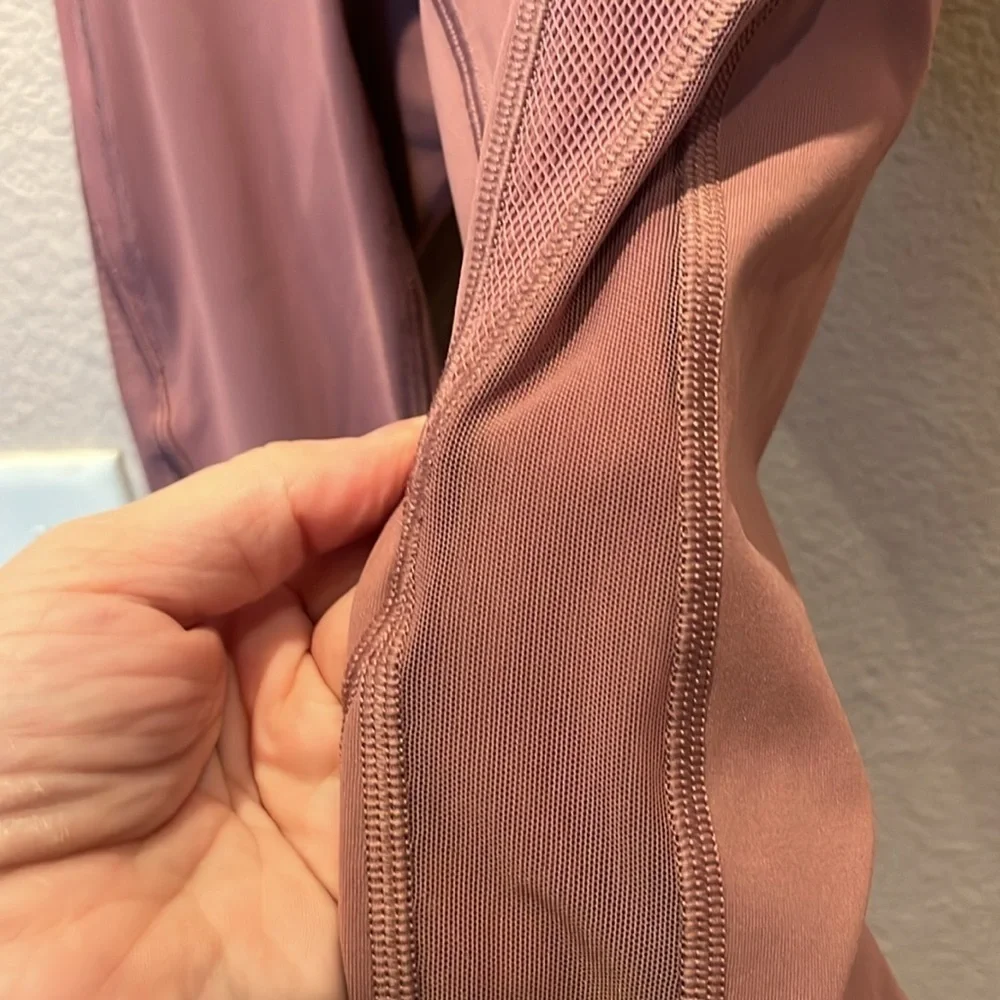 Lululemon Women’s Mauve Pink Leggings Size 2